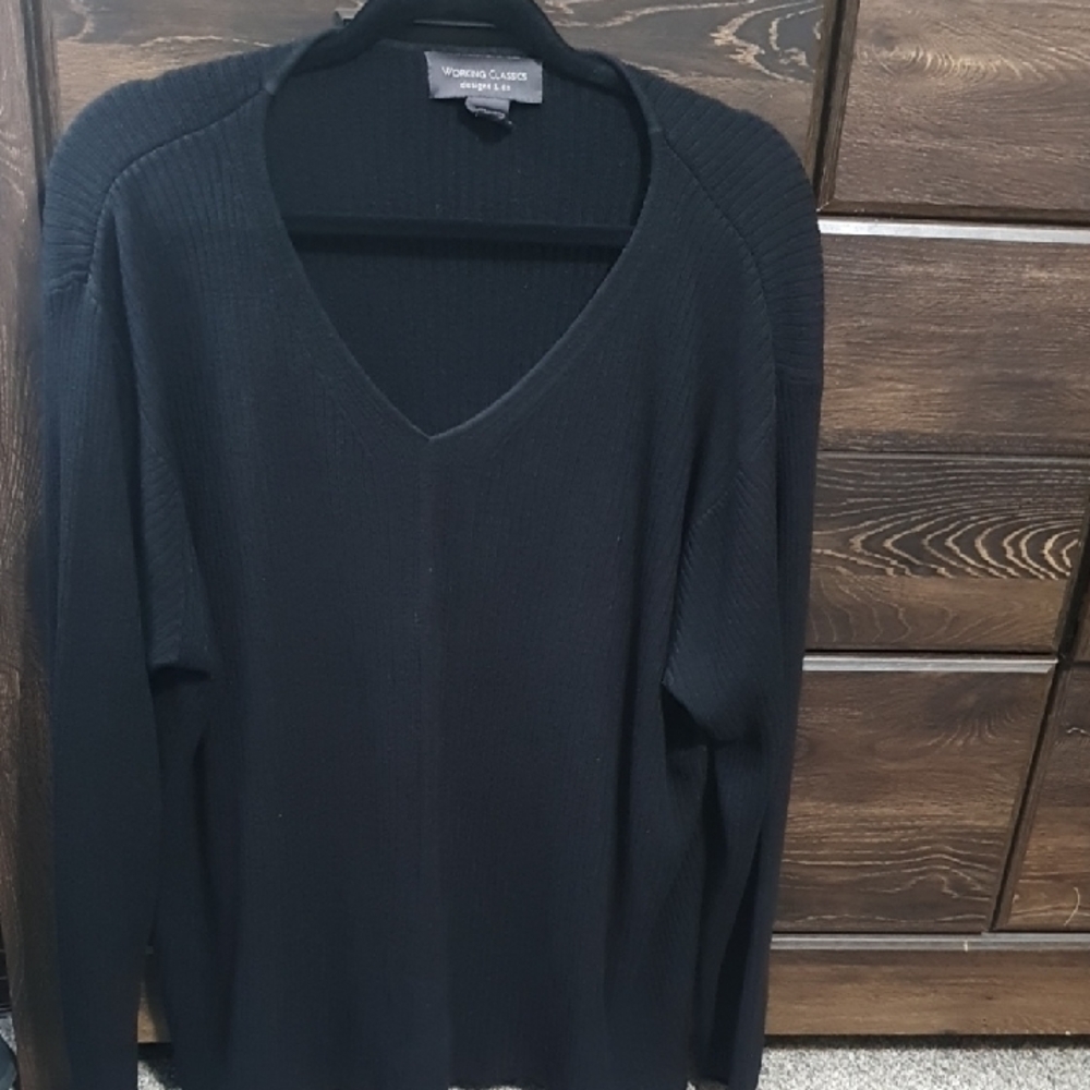 Women's Black V-Neck Sweater Size 26/28